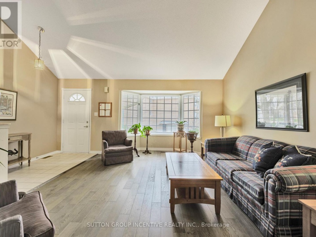 403 40 Museum Drive, Orillia