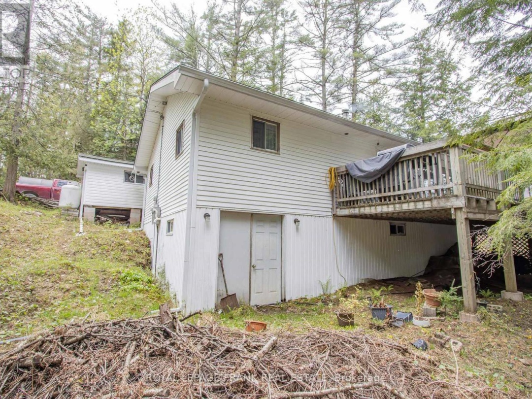 1070 Towering Oaks Trail, Gull Lake