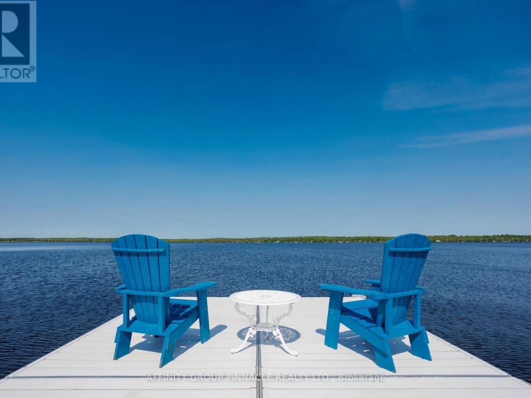 12 GILLIS STREET, Sturgeon Lake