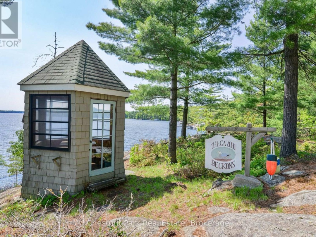 8 - 1869 MUSKOKA 118 ROAD W, 