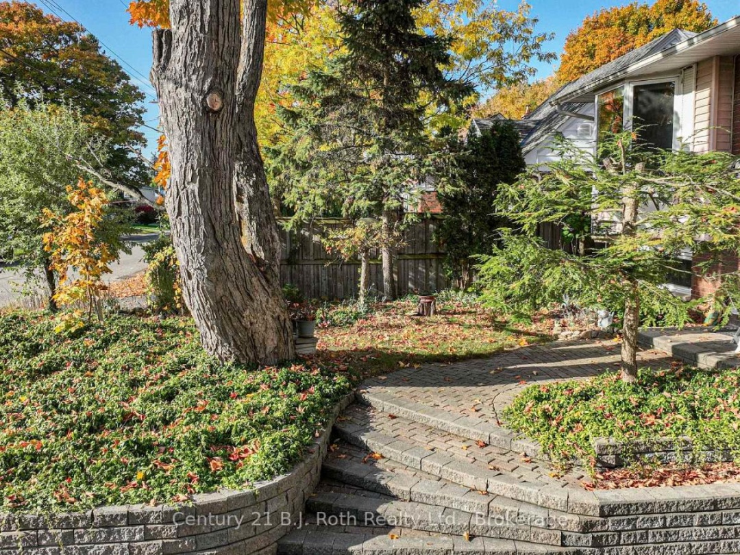 24 Champlain Street, Orillia