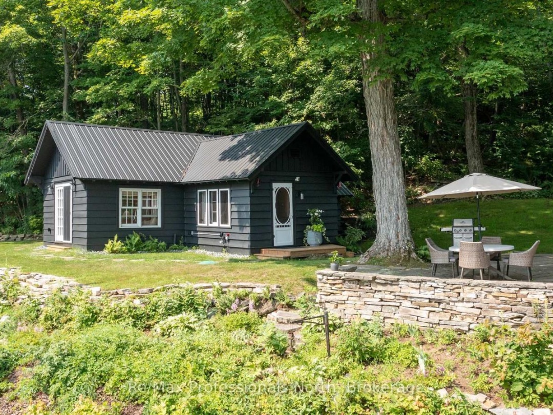 95 PEN LAKE POINT ROAD, 