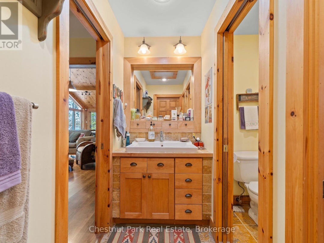 1000 Brown Island, Soyers Lake