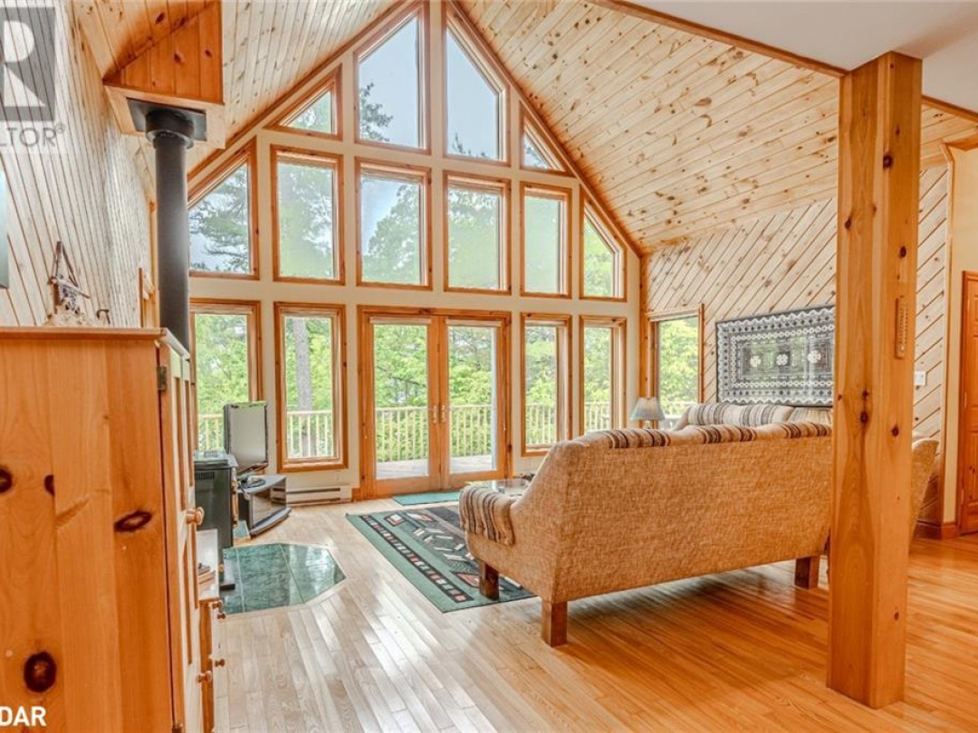 2 IS 880 GEORGIAN BAY, 