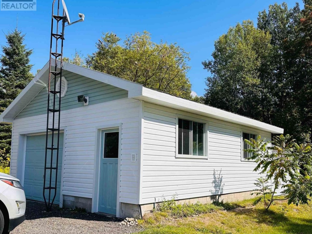 1671 HWY 60 HIGHWAY, 