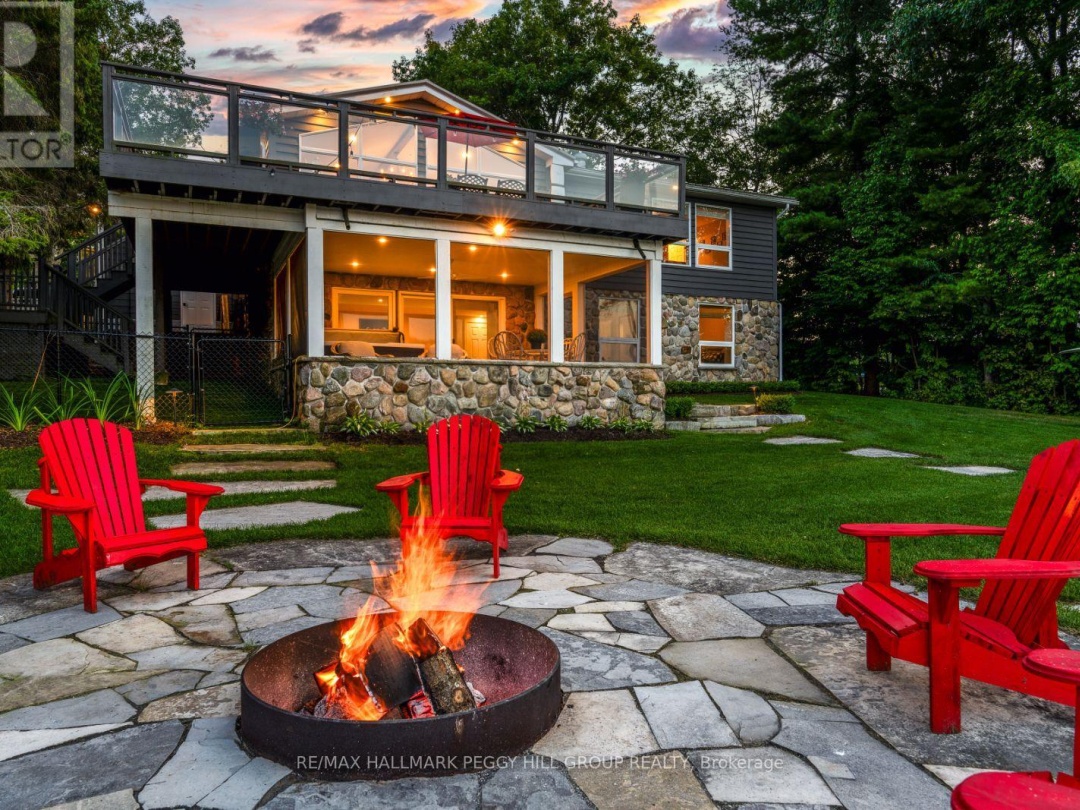 3352 Russell Drive, Gloucester Pool