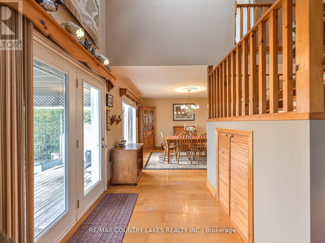 2102 LAKESHORE DRIVE, Lake Simcoe