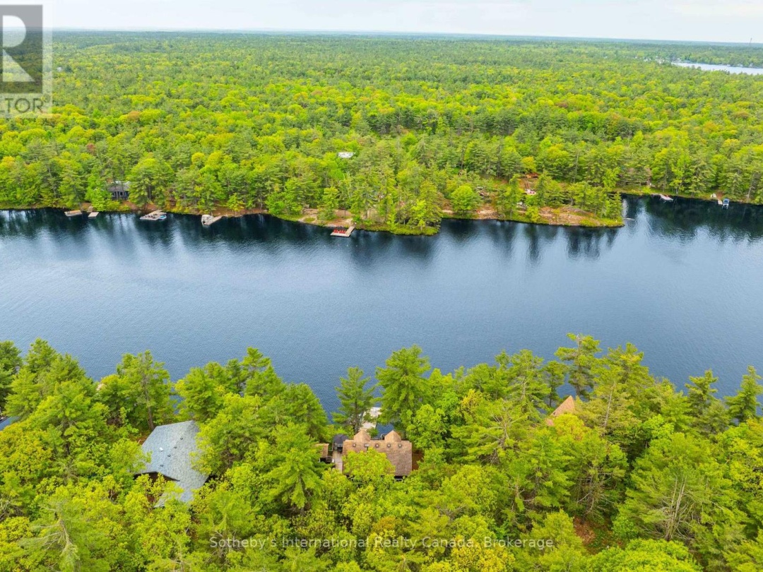 5760 Kahshe Lake, Kahshe Lake