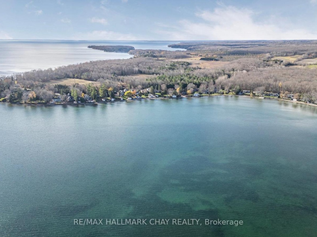 769 Woodland Drive, Lake Simcoe