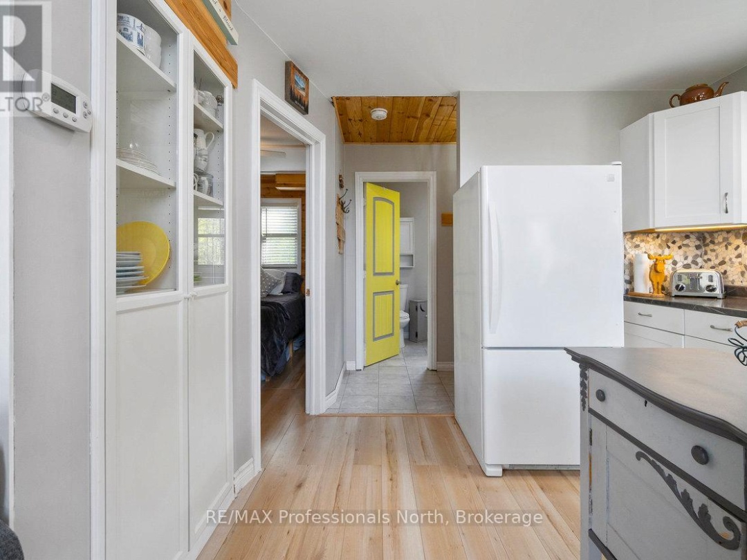 1059 Tiffany Lane, Gull Lake
