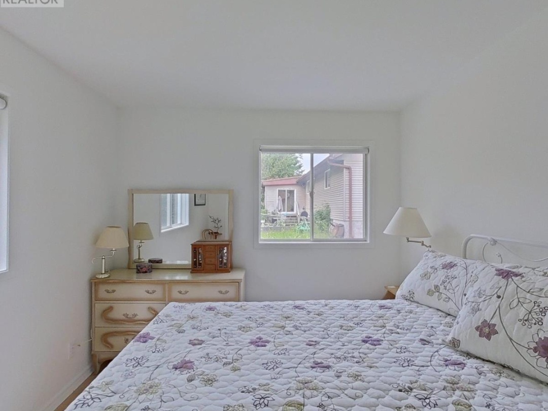 4 MAYPARK DRIVE, 