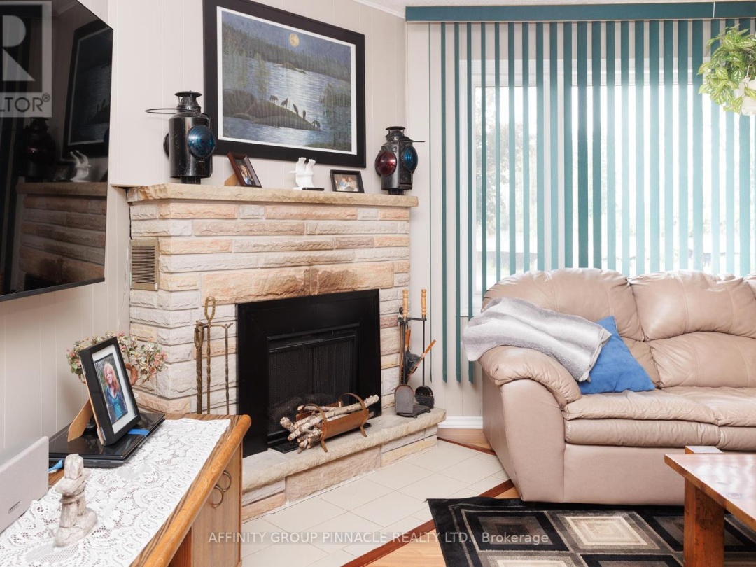 46 Maplewood Avenue, Lake Simcoe