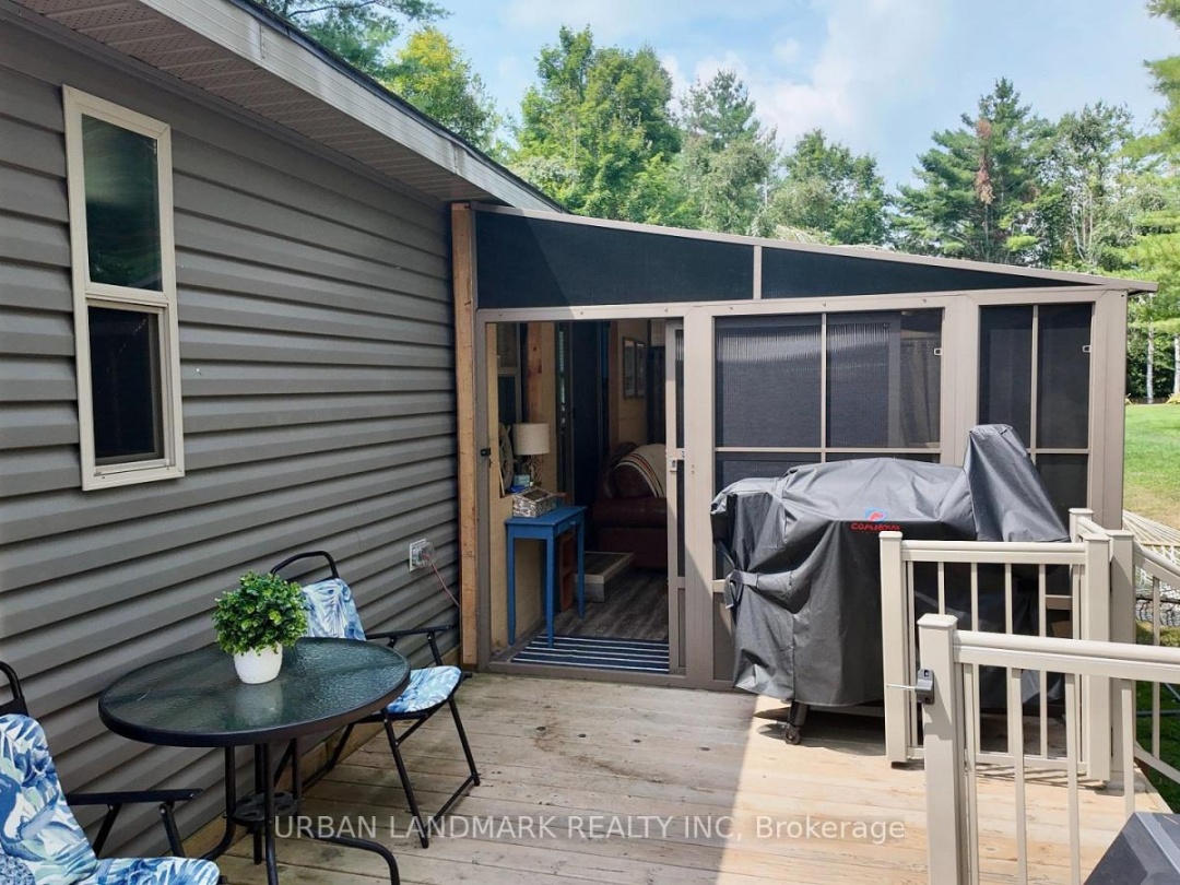 2612 VICTORIA ROAD, 