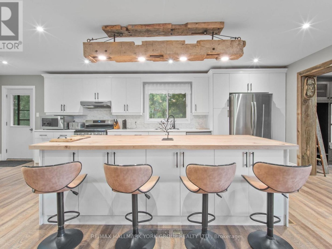 24115 Thorah Park Boulevard, Lake Simcoe