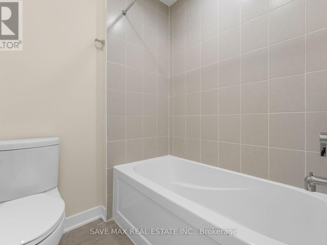 1007 KINGSRIDGE COURT, 