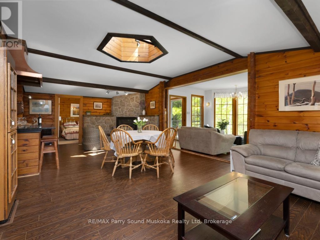 49 Bayshore Drive, Clear Lake
