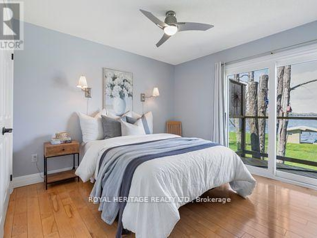 7 NORTH SERVICE ROAD, 