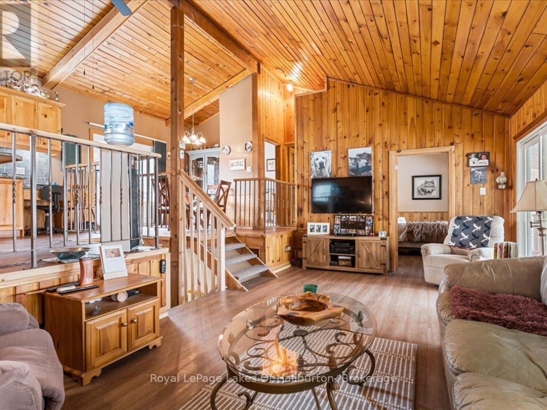 1272 Little Bob Lake Road, Little Bob Lake