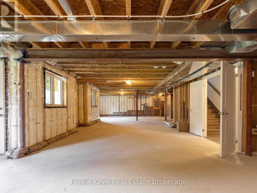 30 Dyer Crescent, Bracebridge