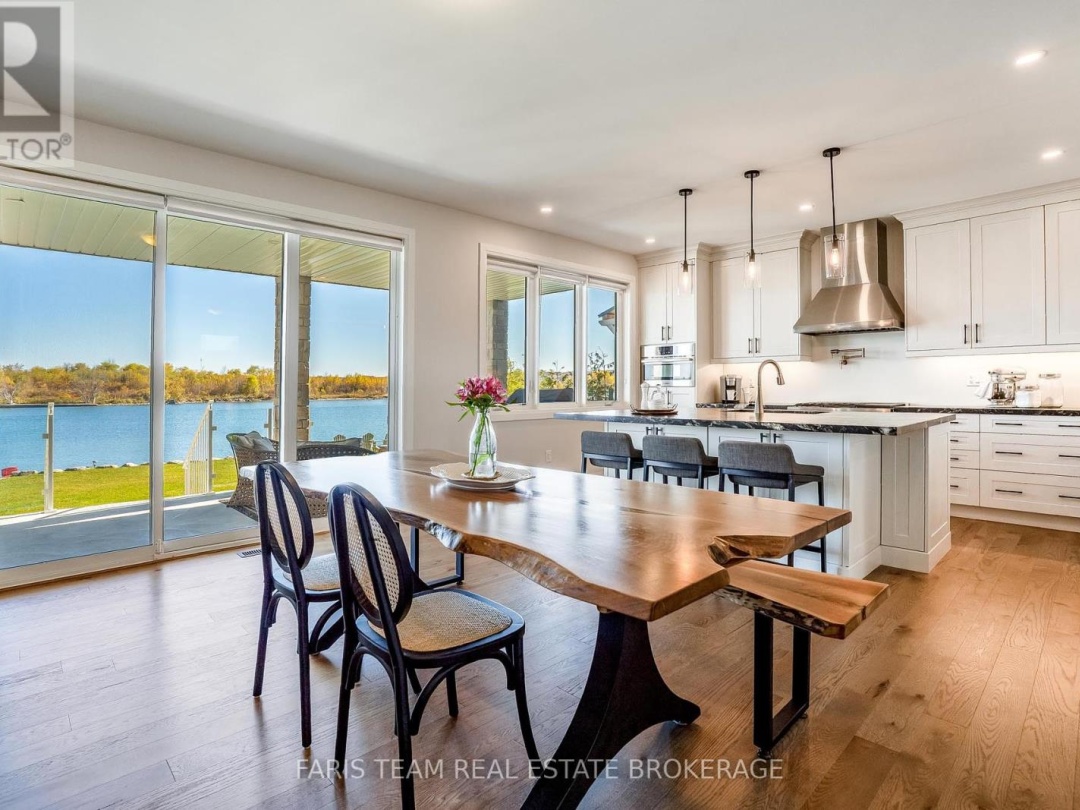 7 DOCK LANE, 