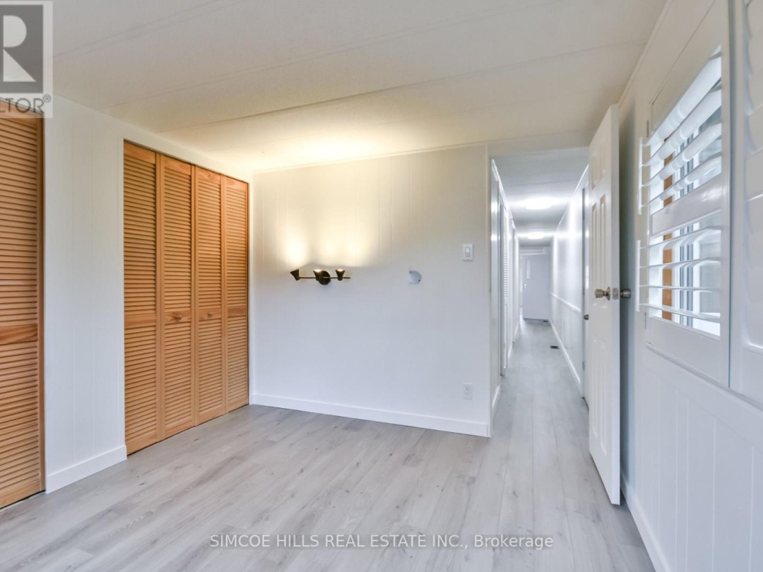 98 - 580 WEST STREET S, 