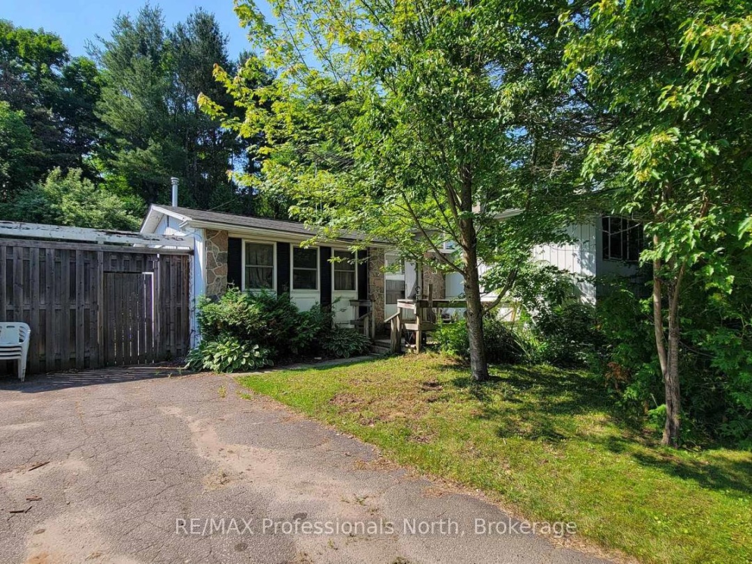 21 MEADOW PARK DRIVE, 