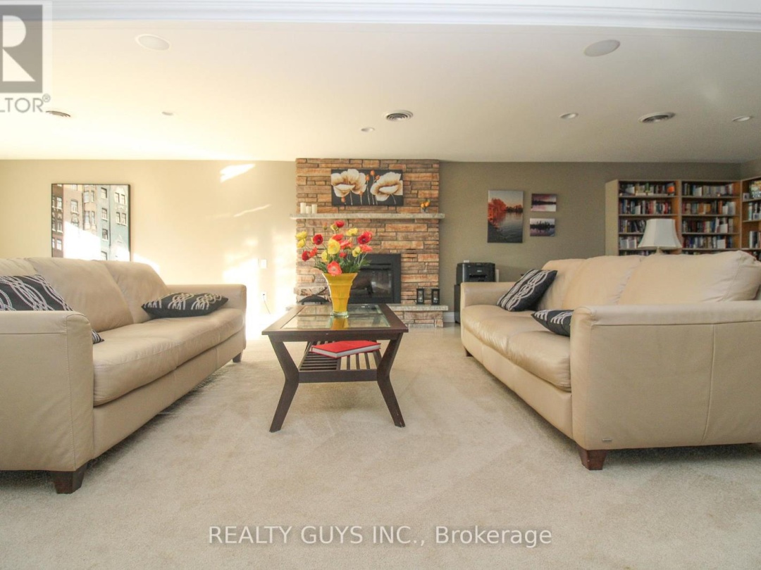 #204 - 200 EAST STREET S, 