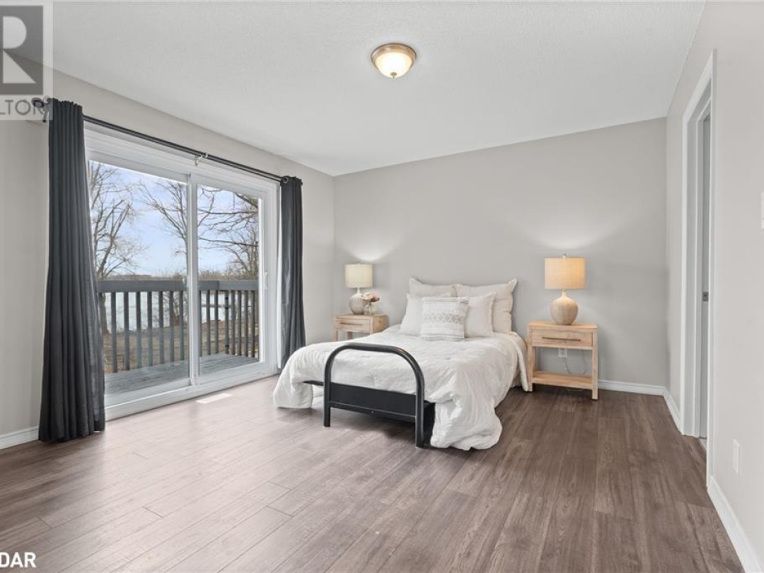 1 Olive Crescent Unit# 4, Lake Simcoe