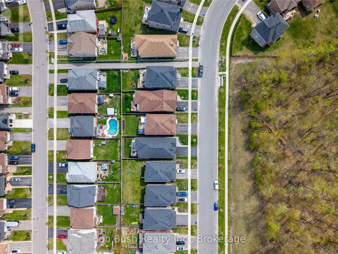 3067 Monarch Drive, Orillia