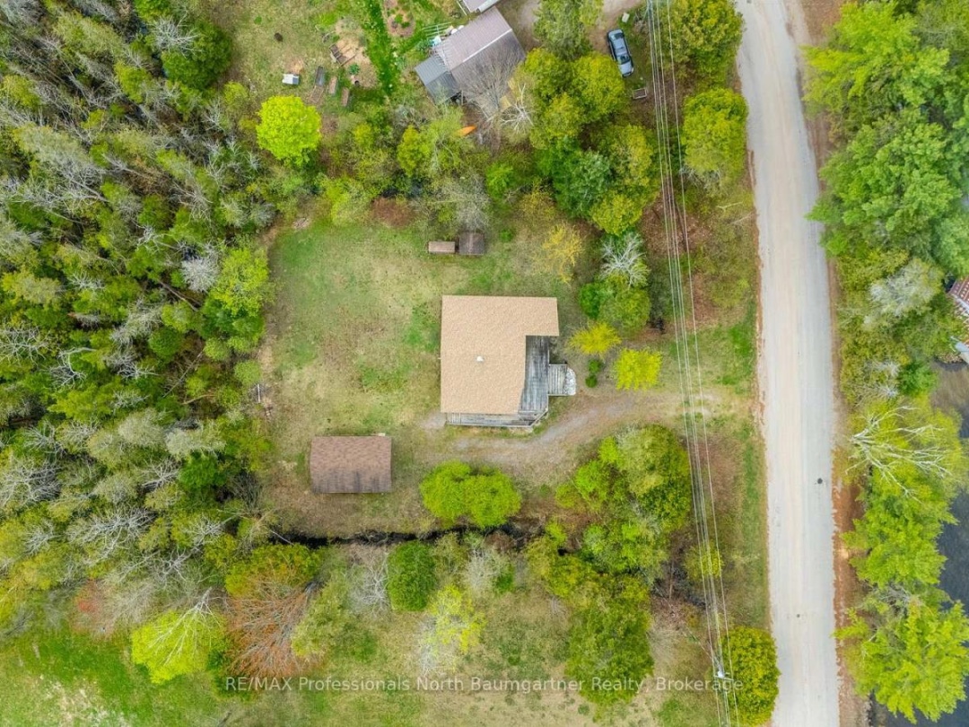 1172 Maebar Road, Twelve Mile Lake