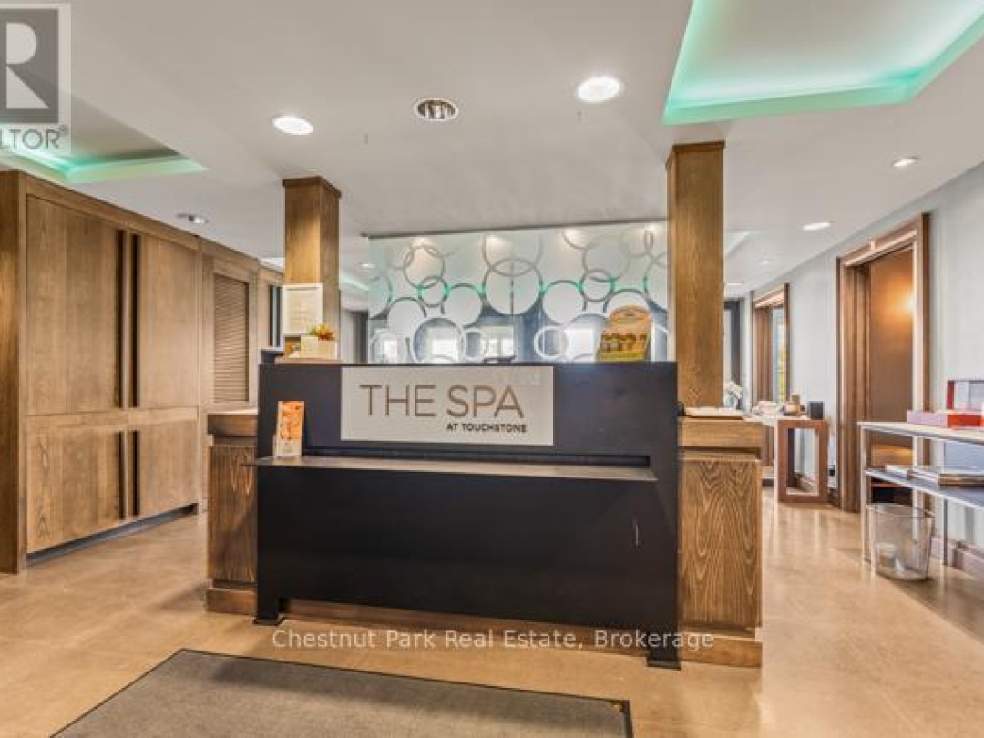 B206 - 1869 MUSKOKA ROAD 118 ROAD W, 