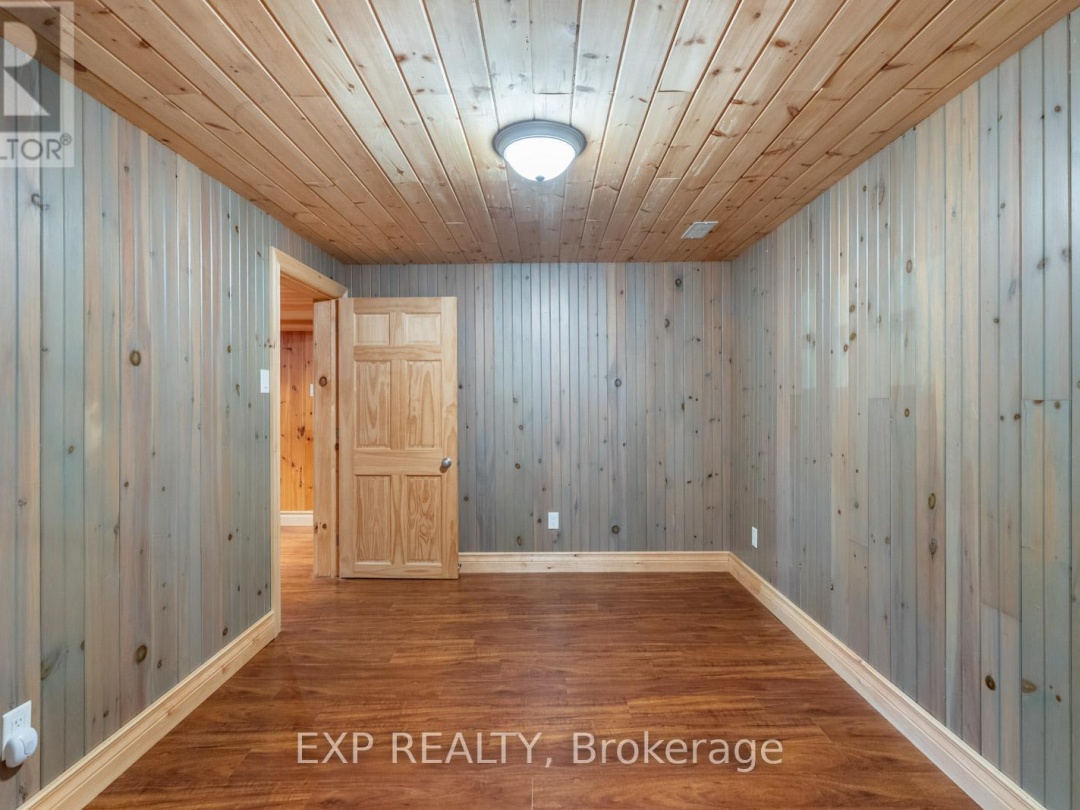 201 Avery Point Road, Dalrymple Lake
