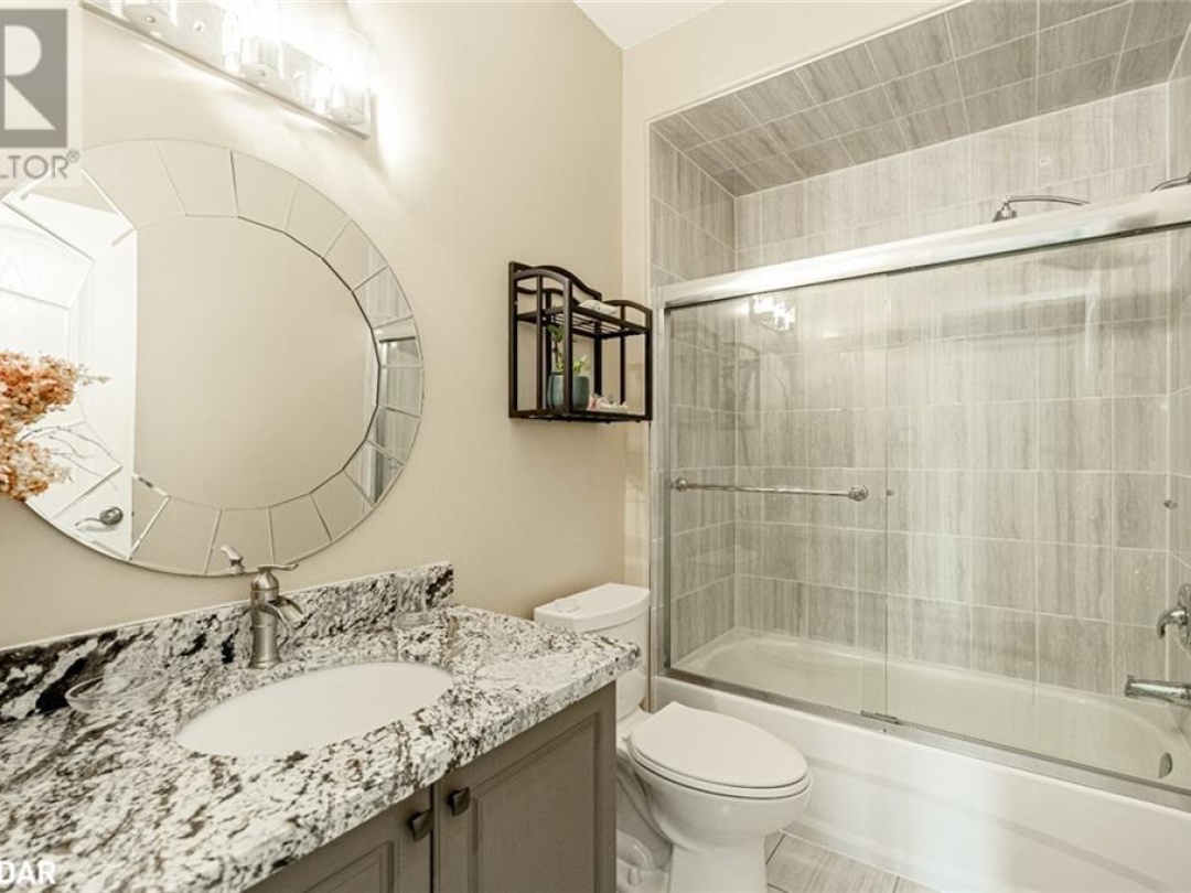 3069 Monarch Drive, Orillia