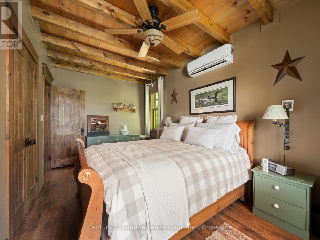 1031 ROTUNDA DRIVE, 