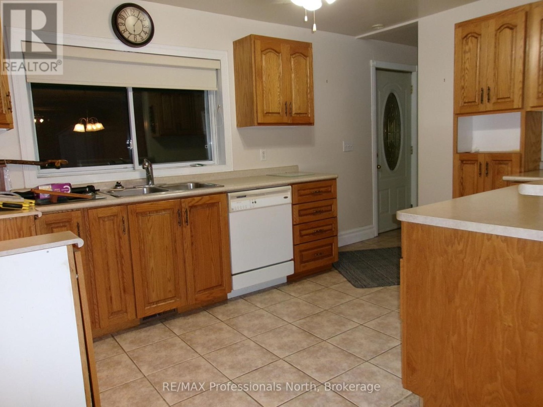 646 MOUNTAIN STREET, 