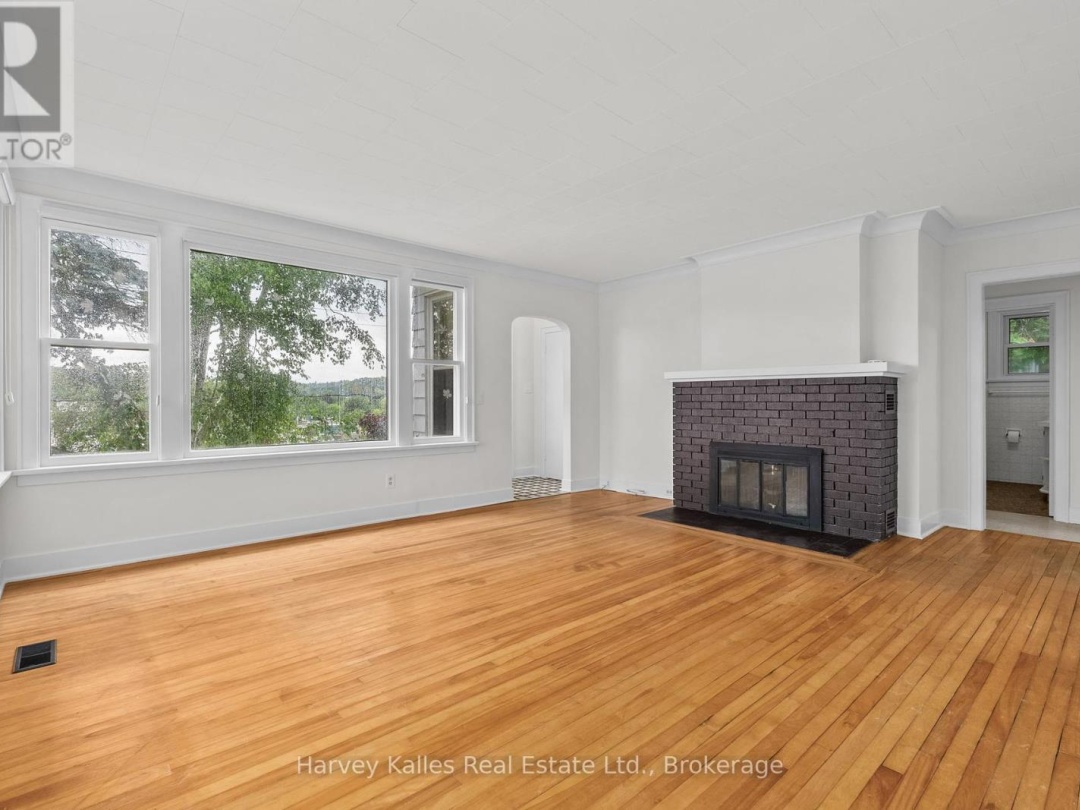 16 MANOMINEE STREET, 