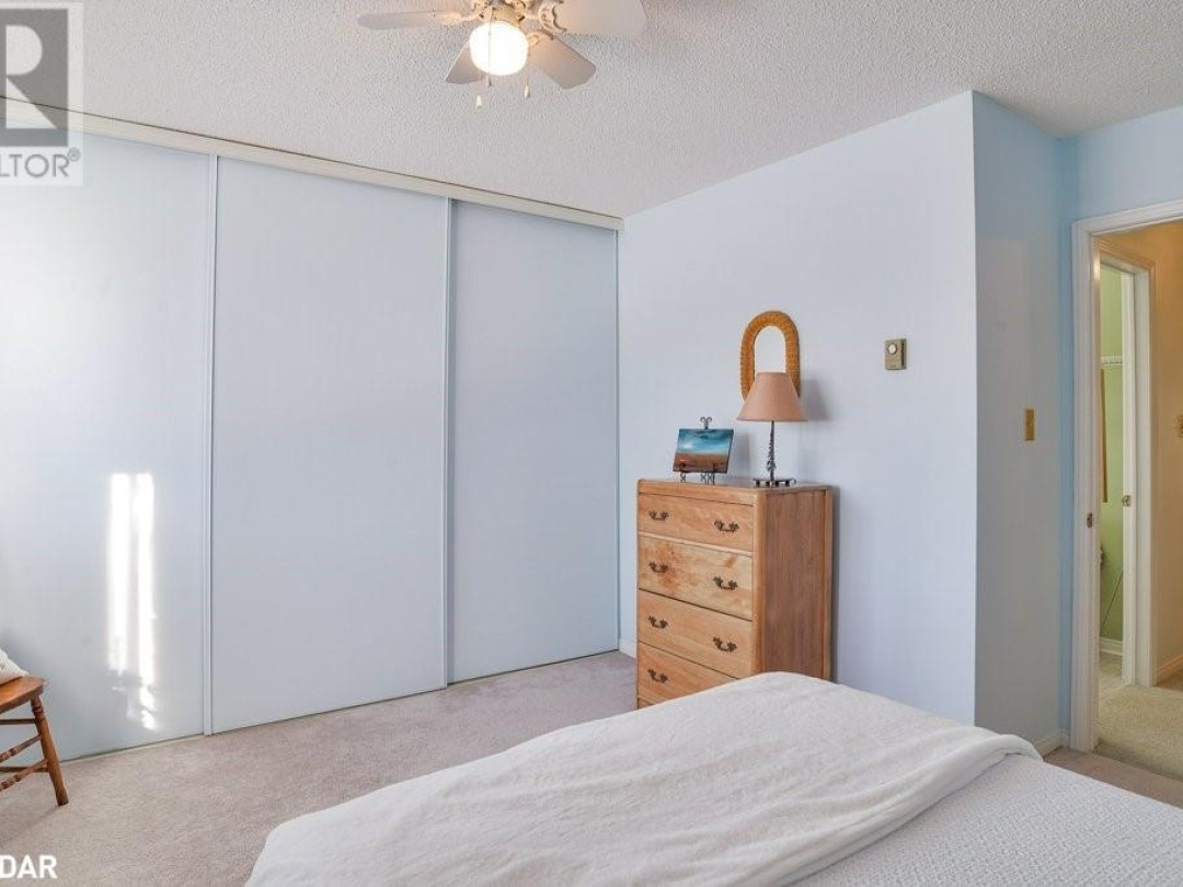 31 Laguna Parkway Unit# 1, Lake Simcoe