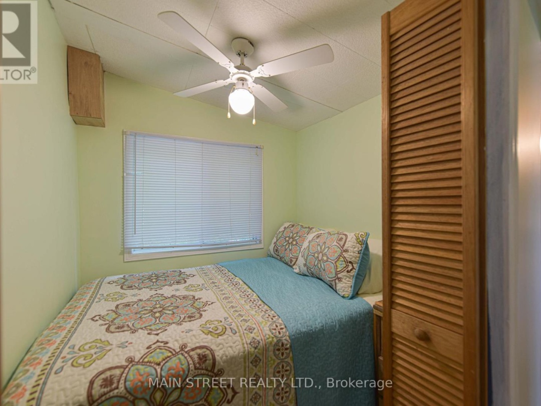 1316 Black Beach Lane, Dalrymple-south Lake