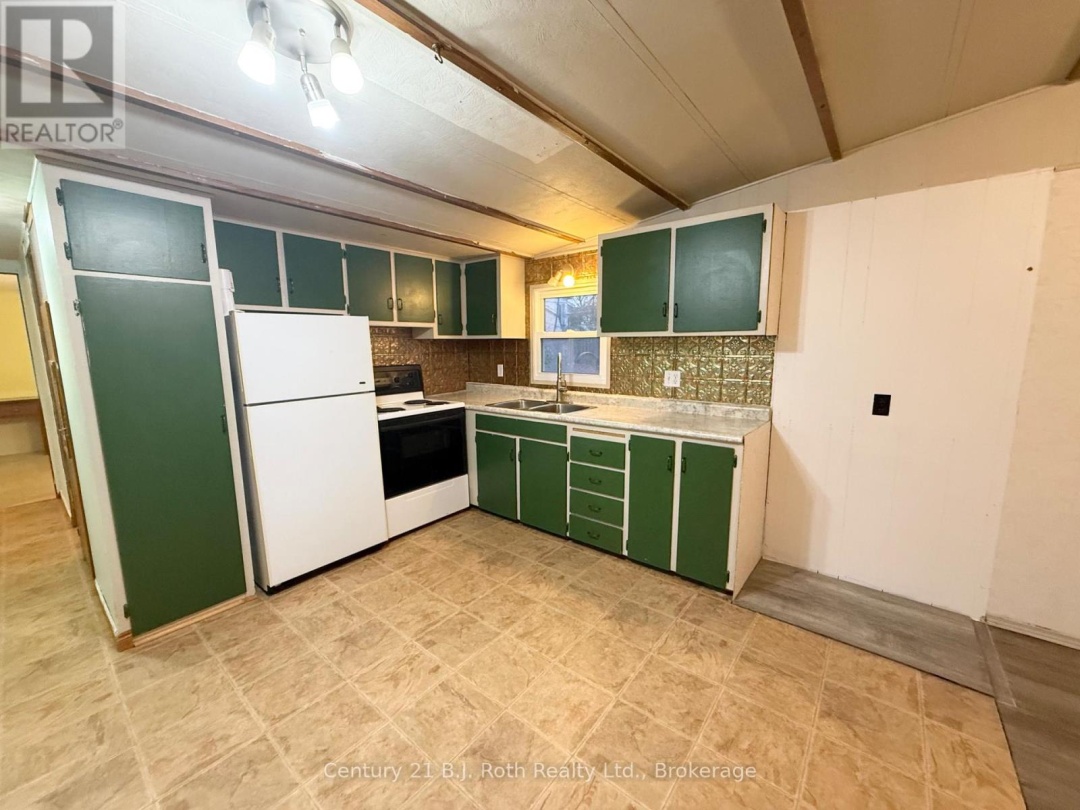 161 - 580 WEST STREET S, 