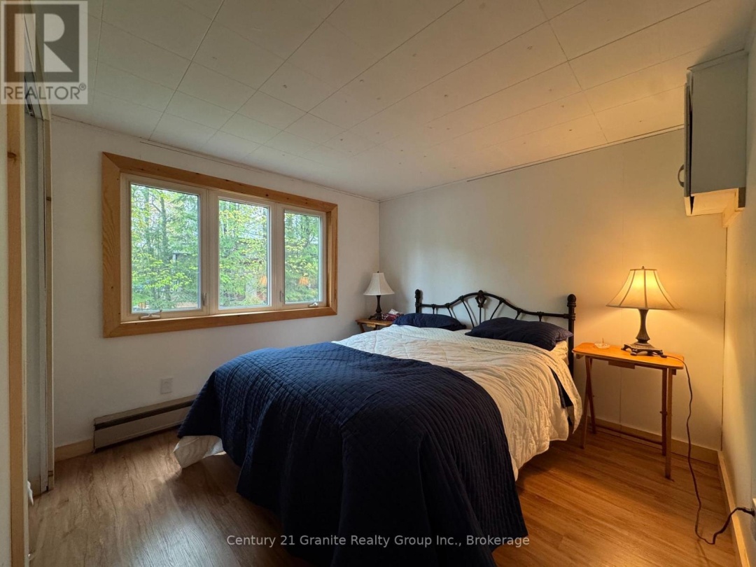 1036 Shirleys Road, Haliburton Lake