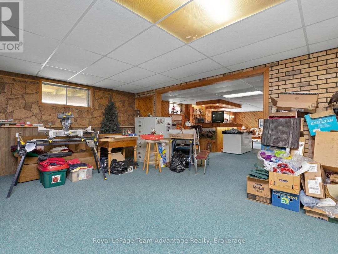 142 Broadbent Road, Manitouwabing Lake