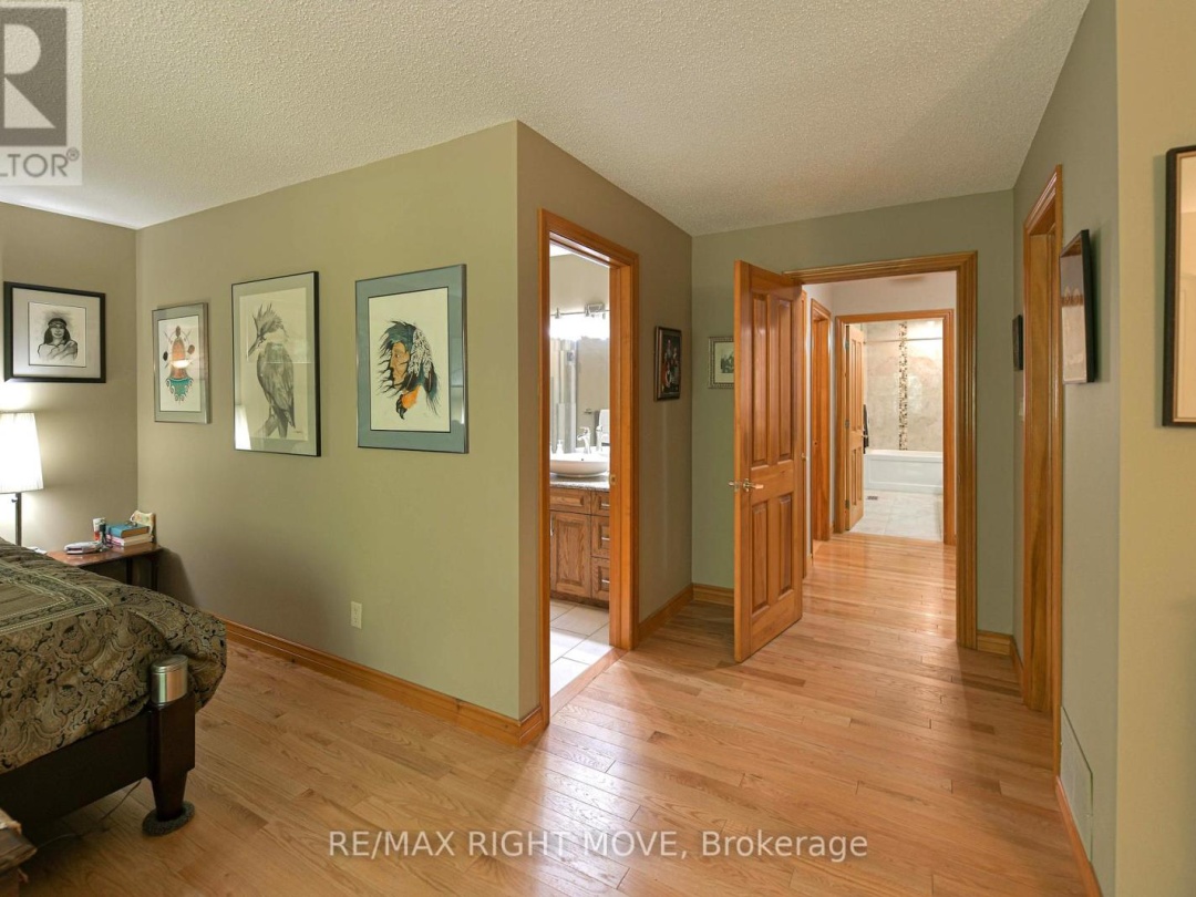 1892 CARRIAGE COURT, 