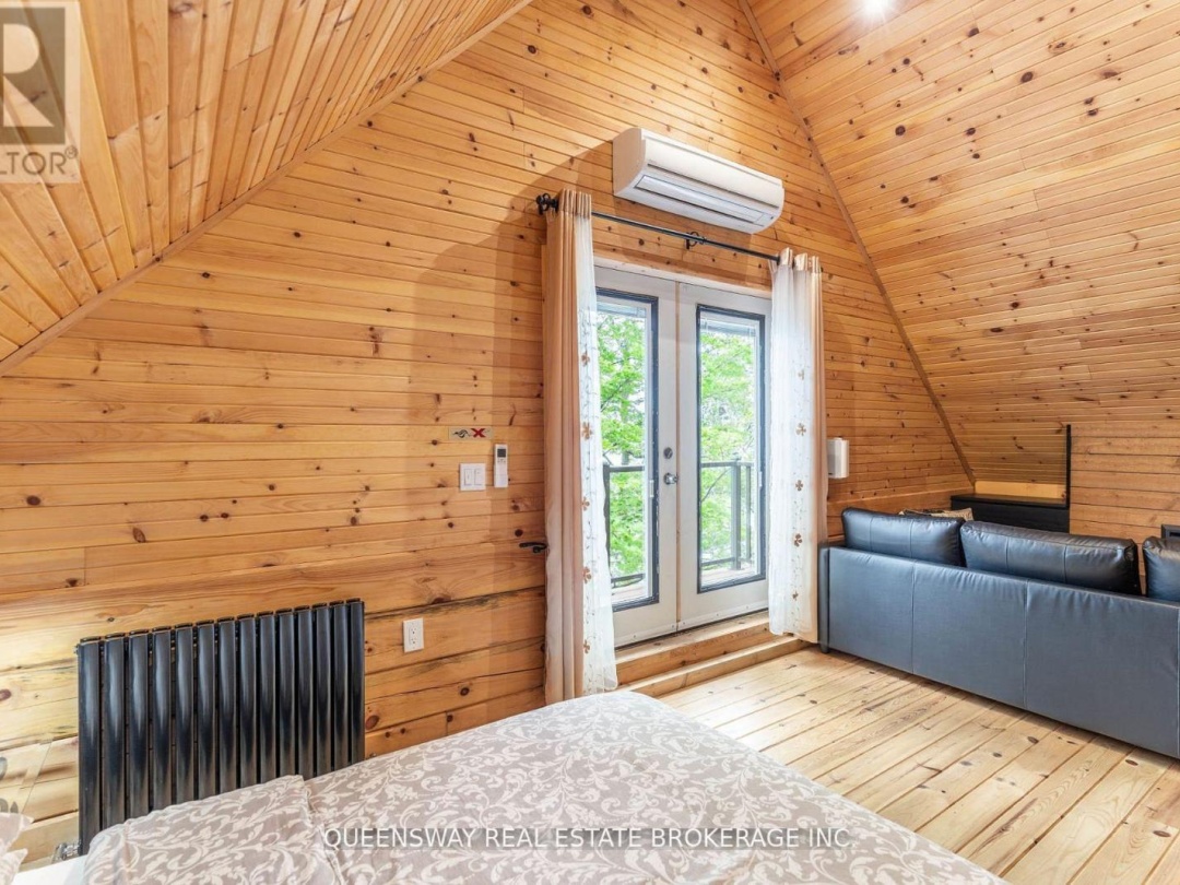 1280 BLACK BEACH LANE, Dalrymple-south Lake