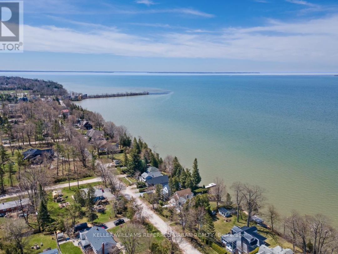 210 Morrison Avenue, Lake Simcoe