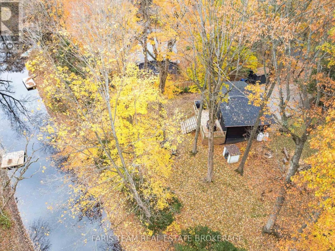 7475 ISLAND CRESCENT, 