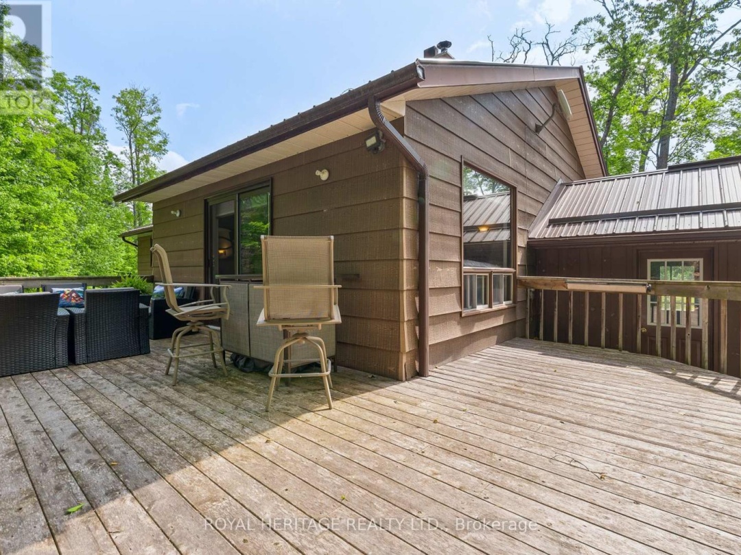 65 BESSIE AVENUE N, 