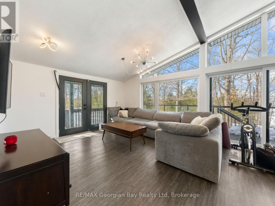 1745 TWIN OAKS CRESCENT, Matchedash 