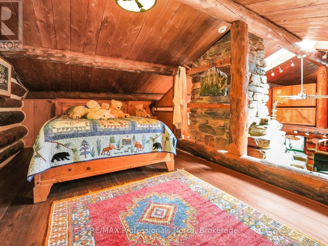 2718 WILKINSON ROAD, Kennisis Lake