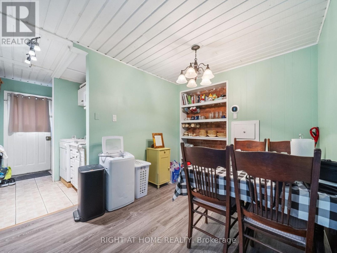 251 LACLIE STREET, 