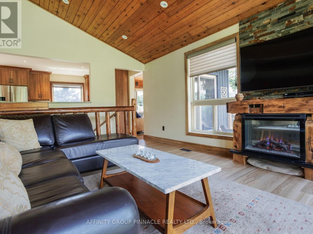 1385 FURNISS DRIVE, 